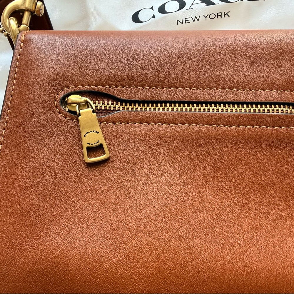 Coach Tabby Shoulder Bag 26 - Picture 4 of 11